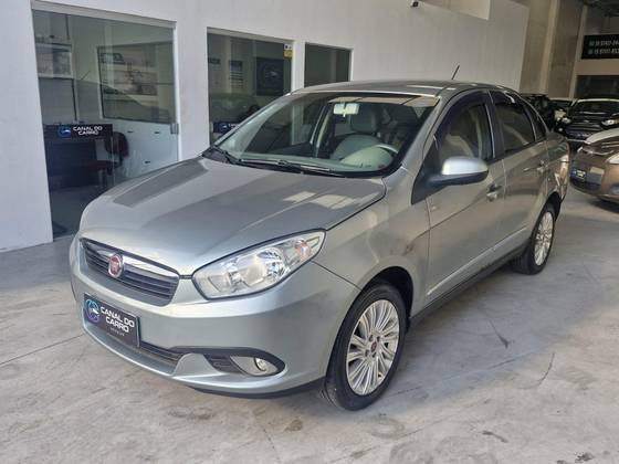 FIAT GRAND SIENA 1.6 MPI ESSENCE 16V FLEX 4P MANUAL